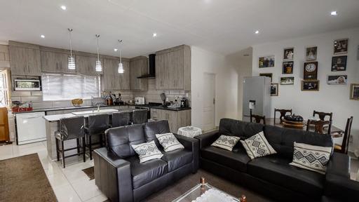 3 Bedroom Property for Sale in Saldanha Heights Western Cape